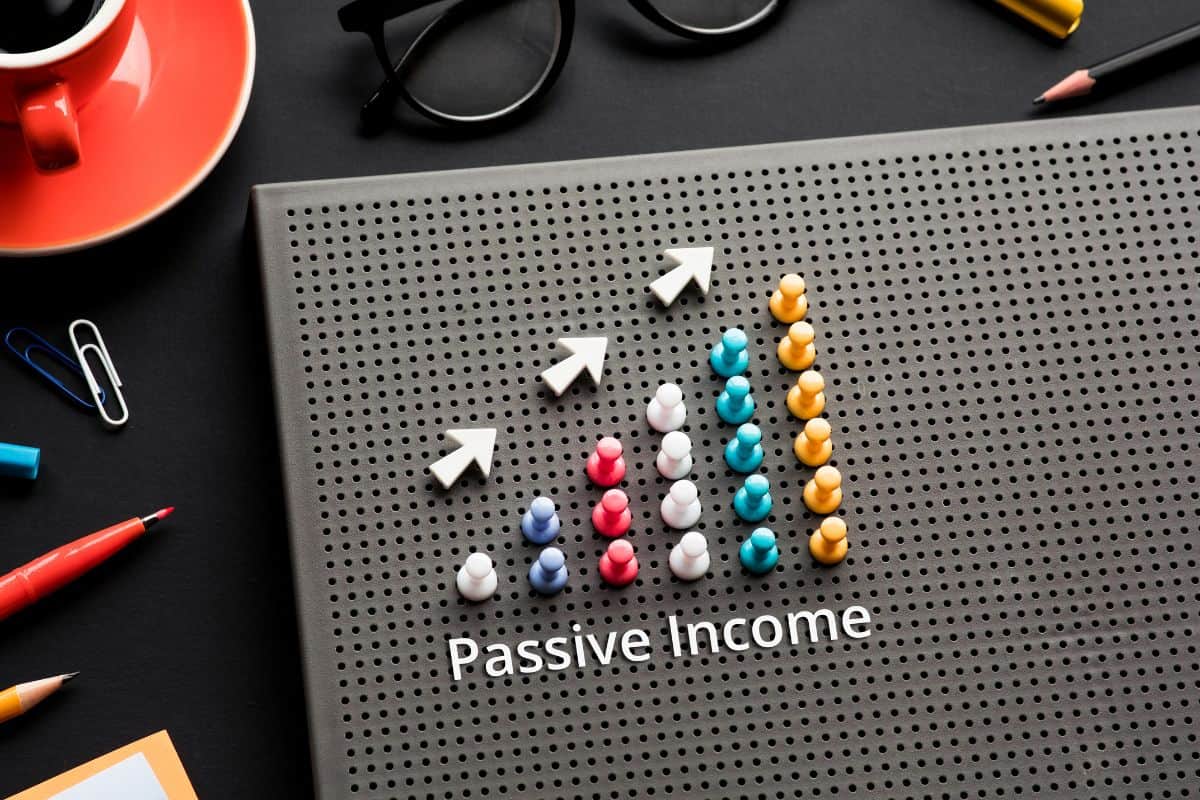 How To Make $3000 Per Month Passive Income For Life (Great Opportunities)